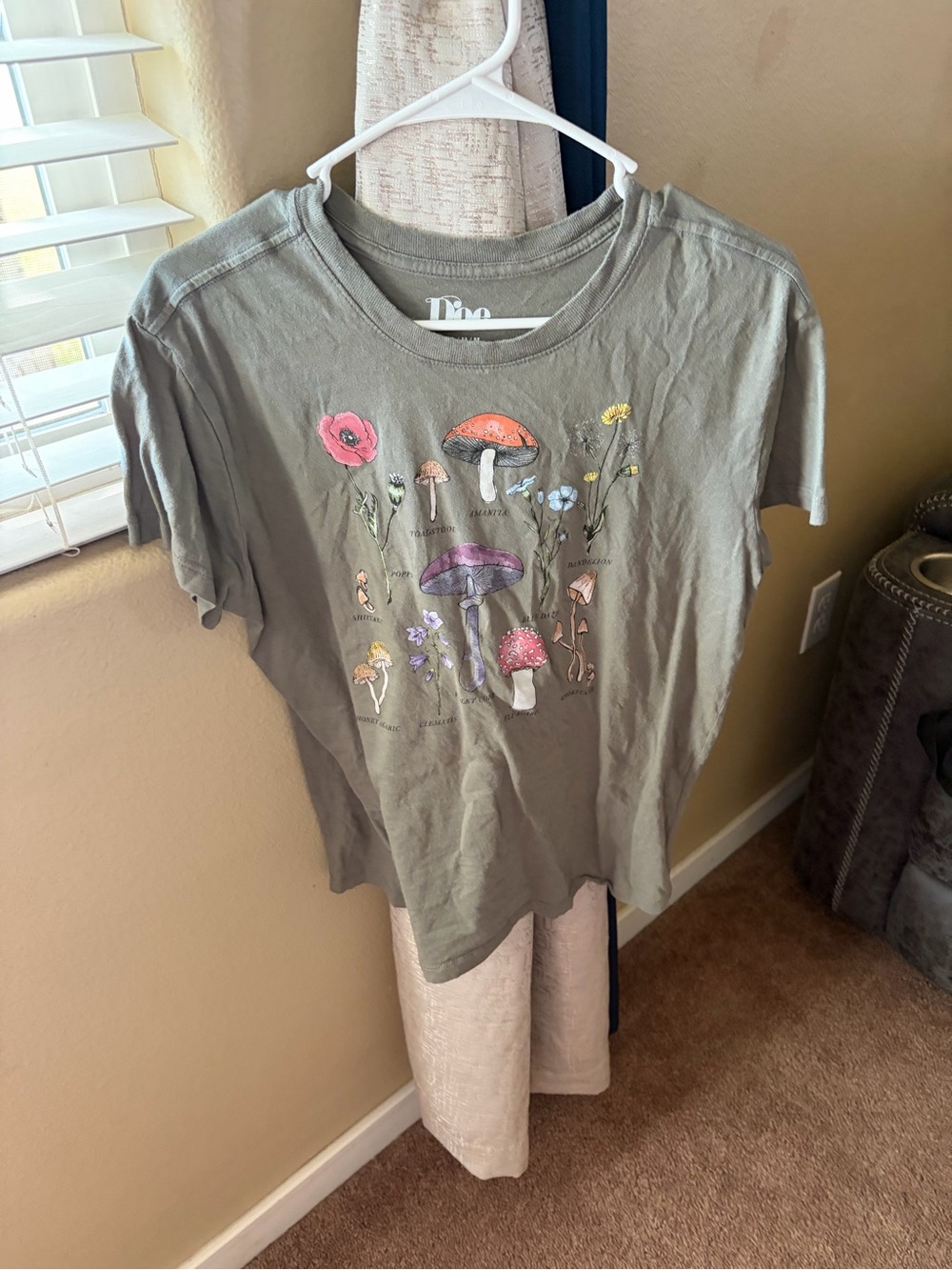Mushroom & Wildflower Graphic Tee - Olive Green